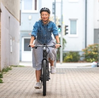 Nejrychlejší dopravní prostředek do 10 km? Ve městě může vyhrát elektrokolo 